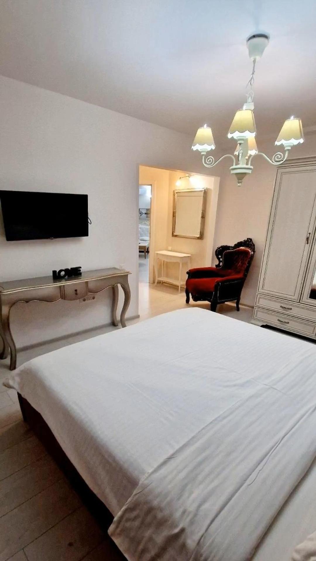 Galaţi Hotel Jolie Apartments מראה חיצוני תמונה